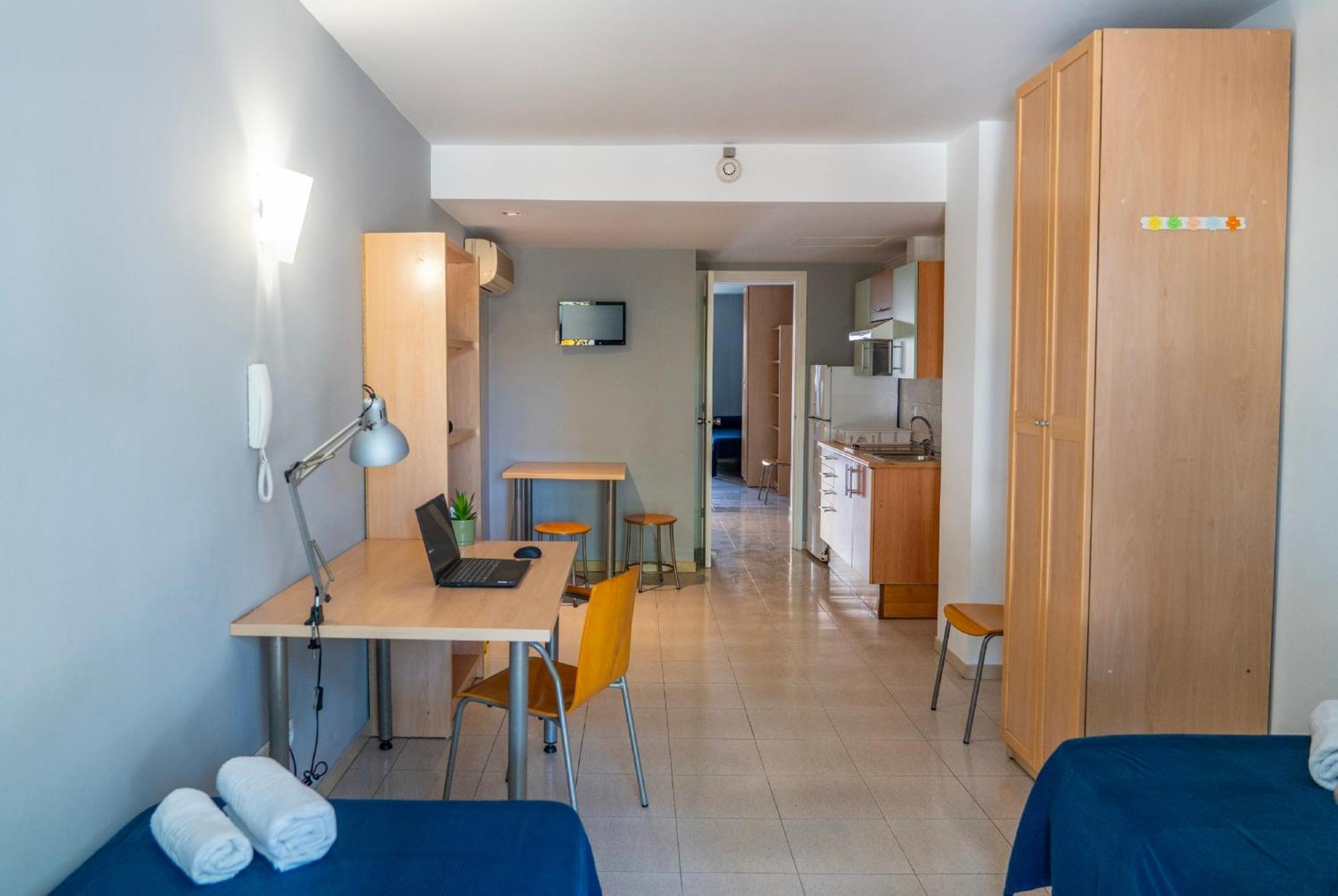 Turistics Residencia Nova Ostello